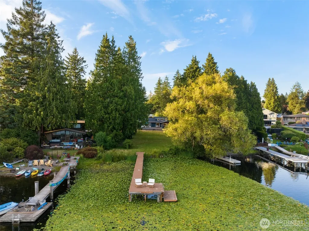 2137 N 128th Street Seattle WA 98133