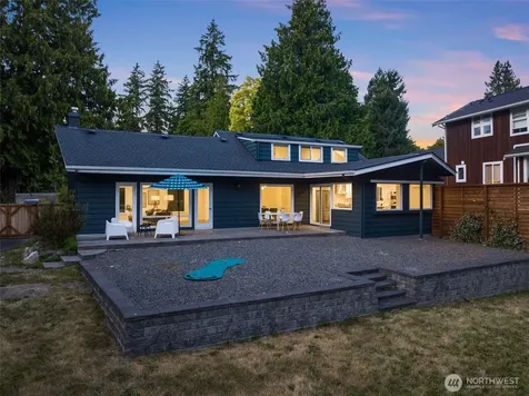 2137 N 128th Street Seattle WA 98133