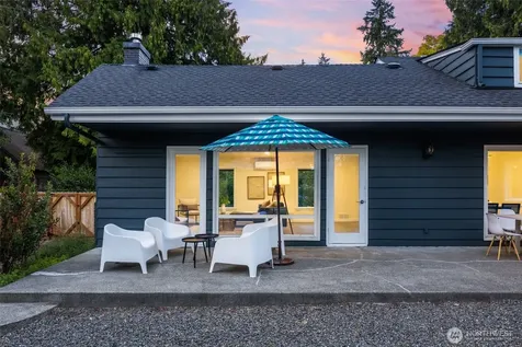 2137 N 128th Street Seattle WA 98133