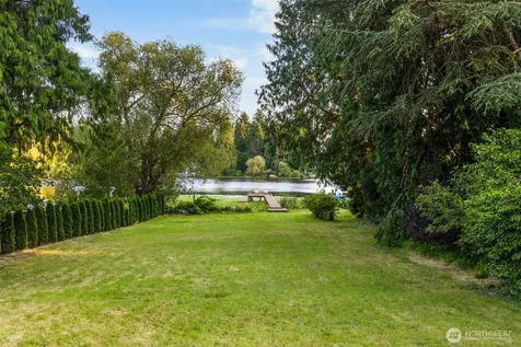 2137 N 128th Street Seattle WA 98133