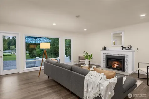 2137 N 128th Street Seattle WA 98133