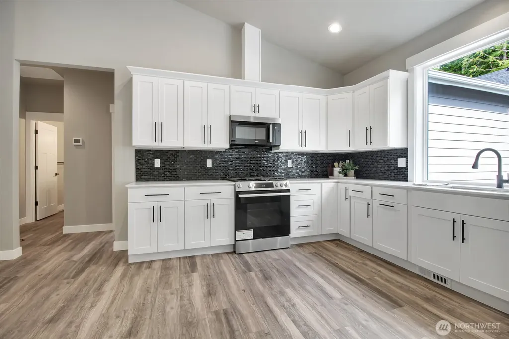 30732 419th Avenue NE Arlington WA 98223