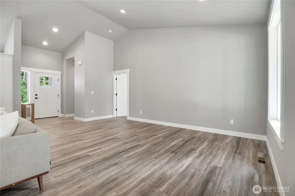 30732 419th Avenue NE Arlington WA 98223
