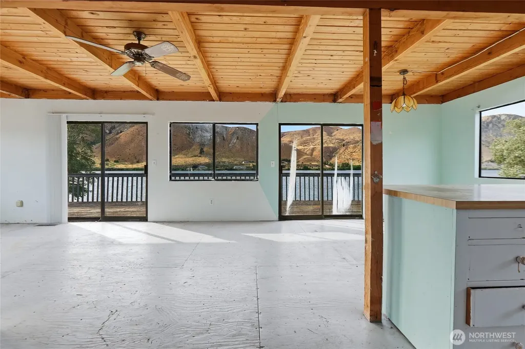 513 Riverview Drive Orondo WA 98843