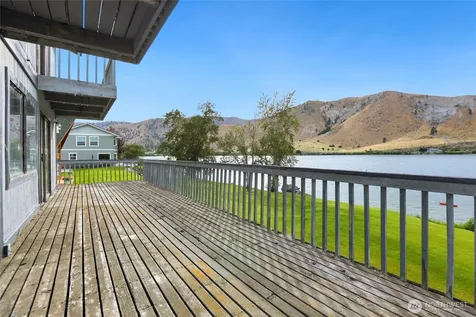 513 Riverview Drive Orondo WA 98843