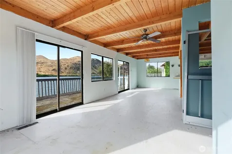 513 Riverview Drive Orondo WA 98843
