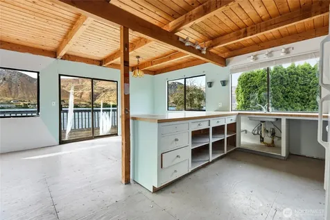 513 Riverview Drive Orondo WA 98843