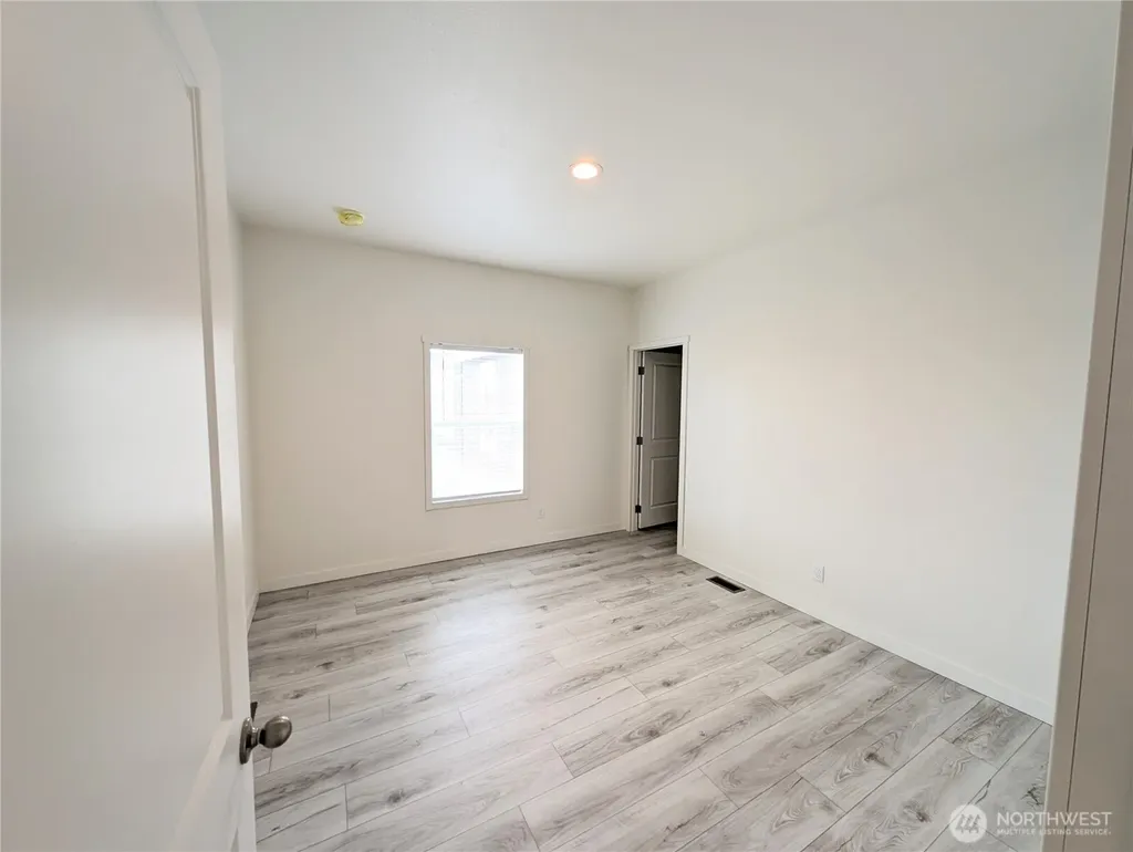 902 97th Street E Tacoma WA 98445