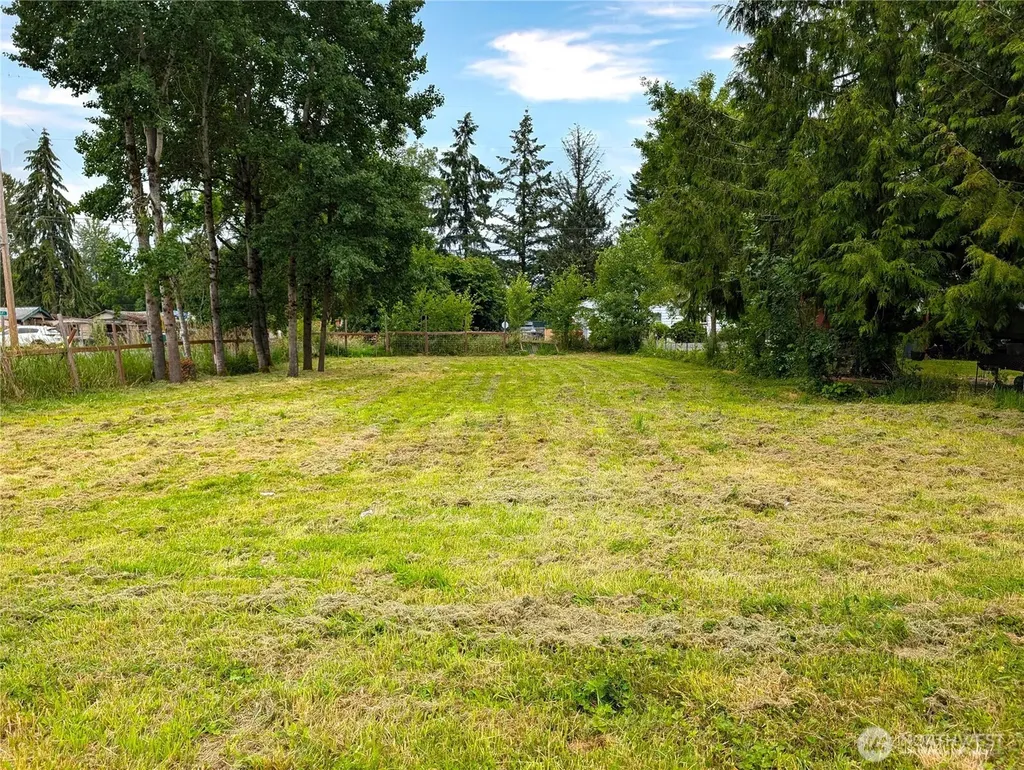 902 97th Street E Tacoma WA 98445