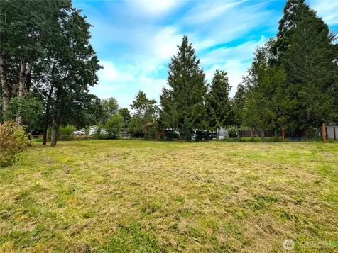 902 97th Street E Tacoma WA 98445