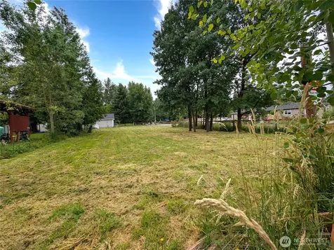 902 97th Street E Tacoma WA 98445