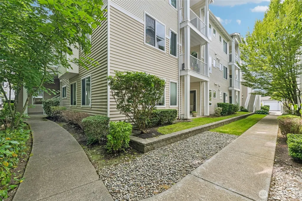 14915 38th Drive SE Bothell WA 98012