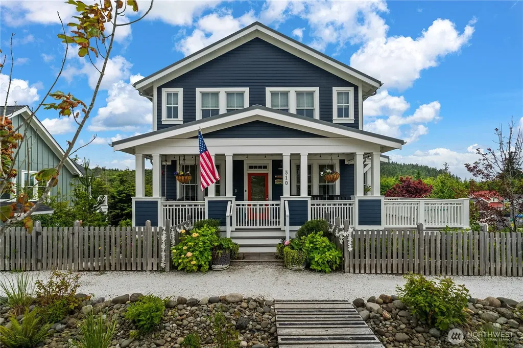 310 Compass Street Pacific Beach WA 98571
