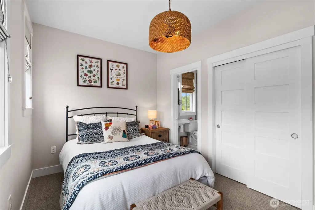 310 Compass Street Pacific Beach WA 98571