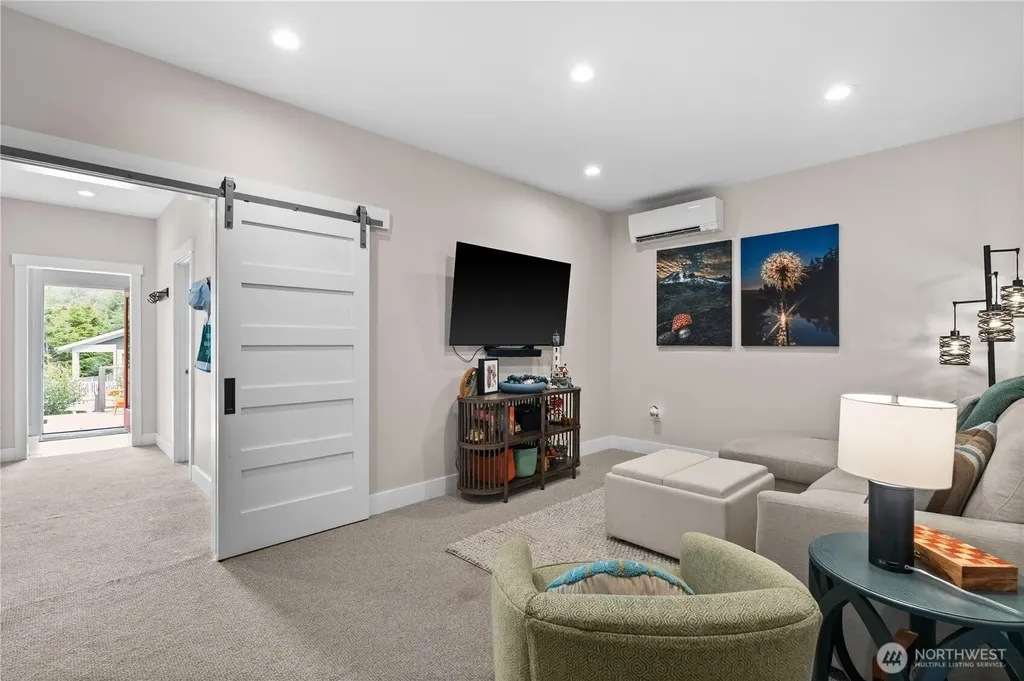 310 Compass Street Pacific Beach WA 98571