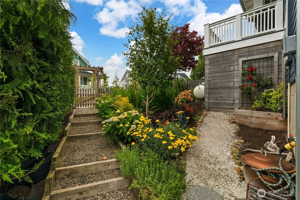 310 Compass Street Pacific Beach WA 98571