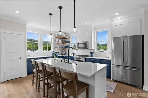 310 Compass Street Pacific Beach WA 98571