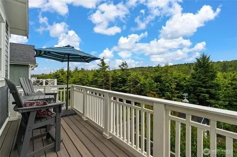 310 Compass Street Pacific Beach WA 98571