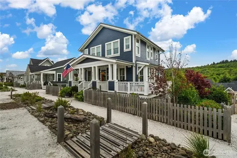 310 Compass Street Pacific Beach WA 98571