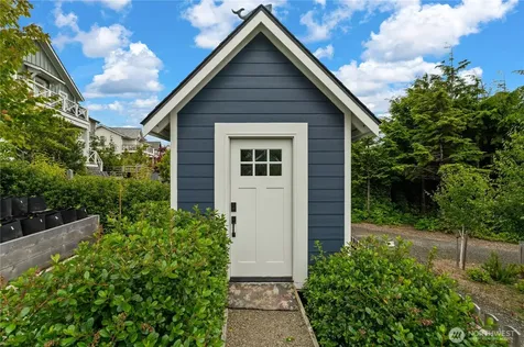 310 Compass Street Pacific Beach WA 98571