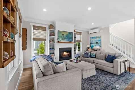 310 Compass Street Pacific Beach WA 98571