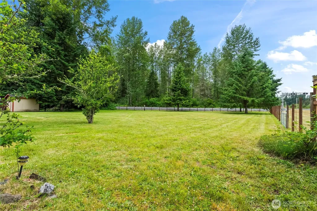 22204 State Route 706 E Elbe WA 98330