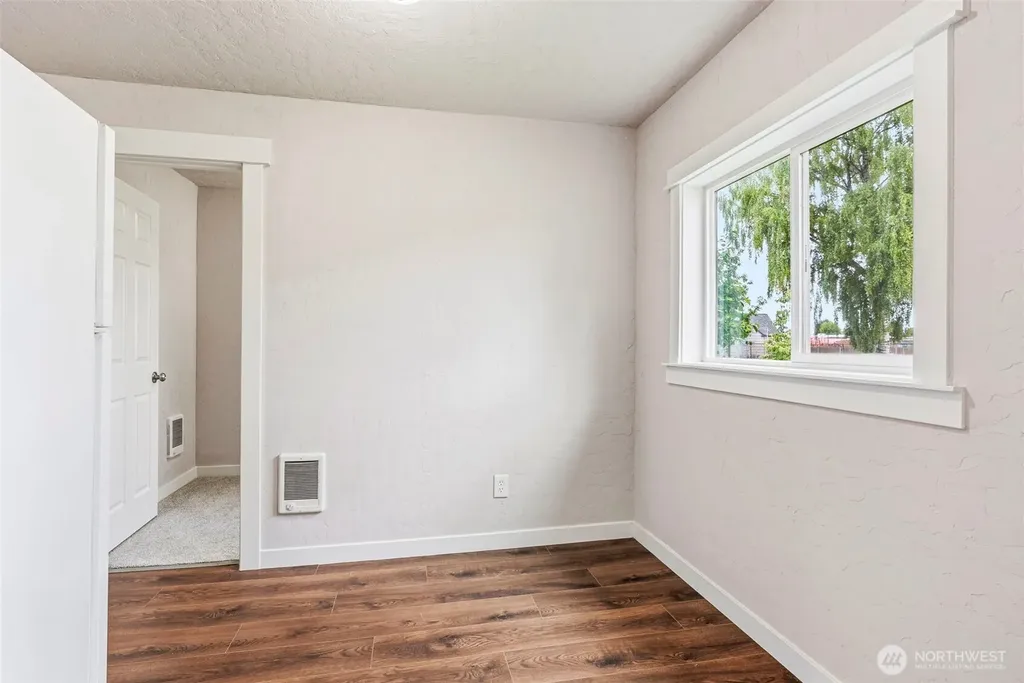 2843 Hemlock Street Longview WA 98632