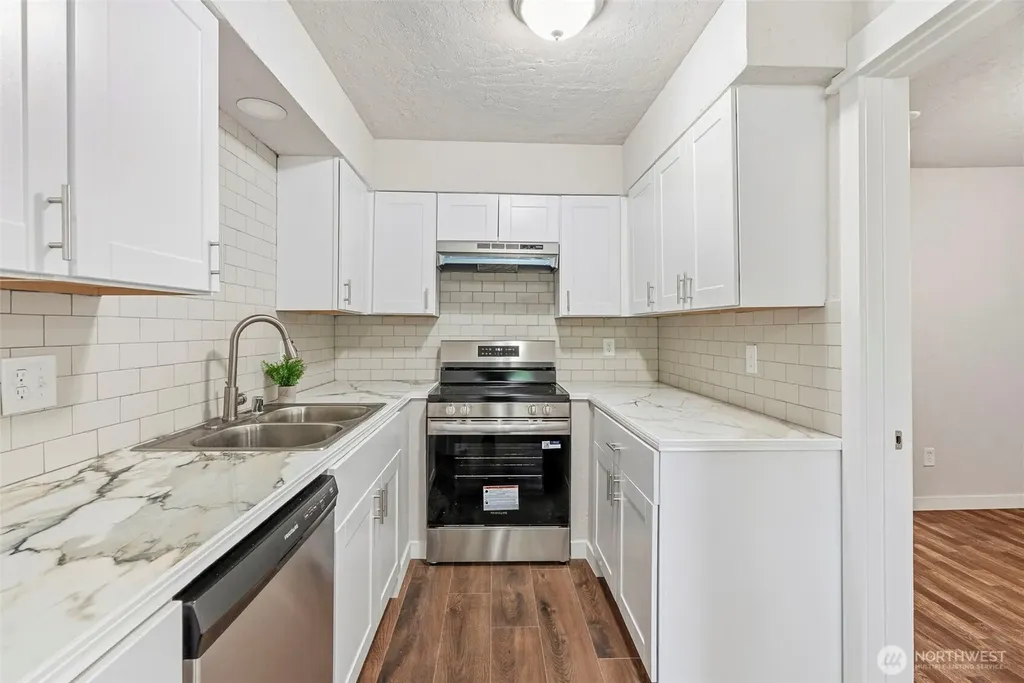2843 Hemlock Street Longview WA 98632