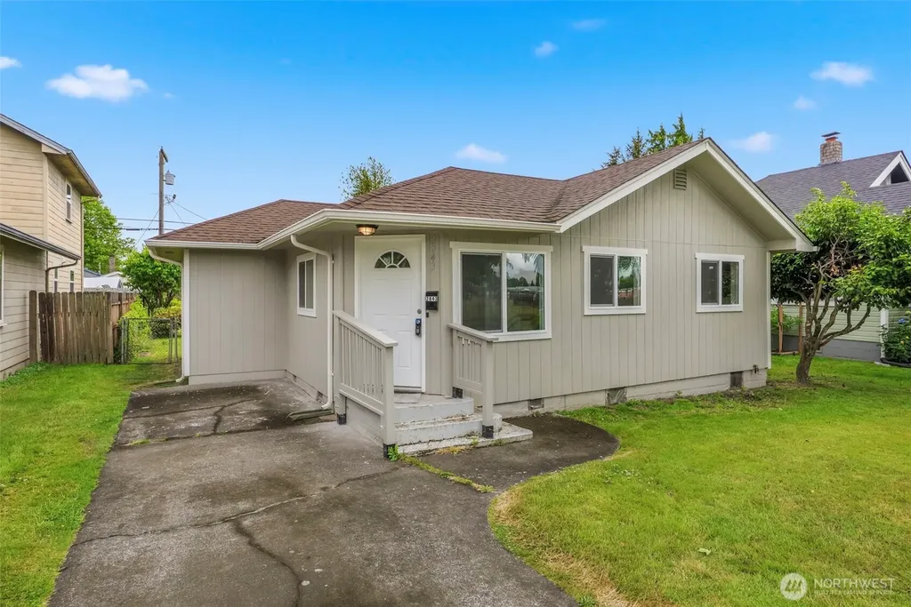2843 Hemlock Street Longview WA 98632