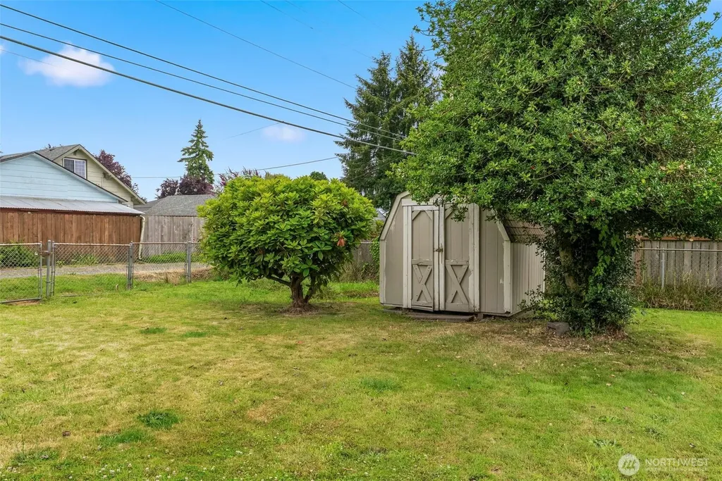 2843 Hemlock Street Longview WA 98632