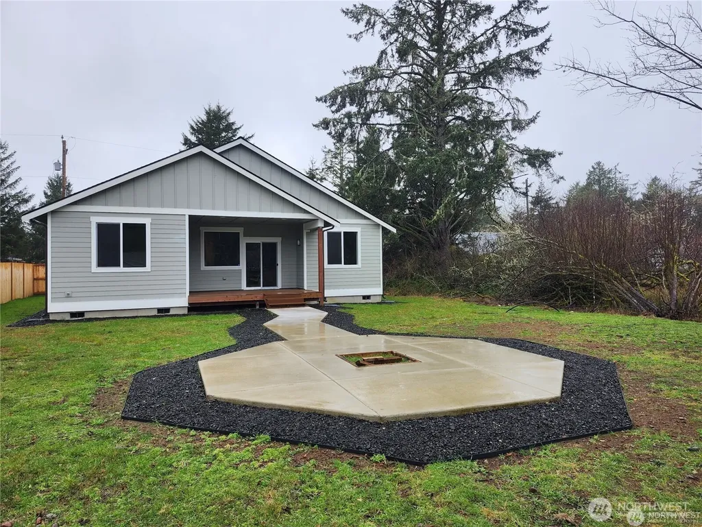 508 Makah Avenue SE Ocean Shores WA 98569