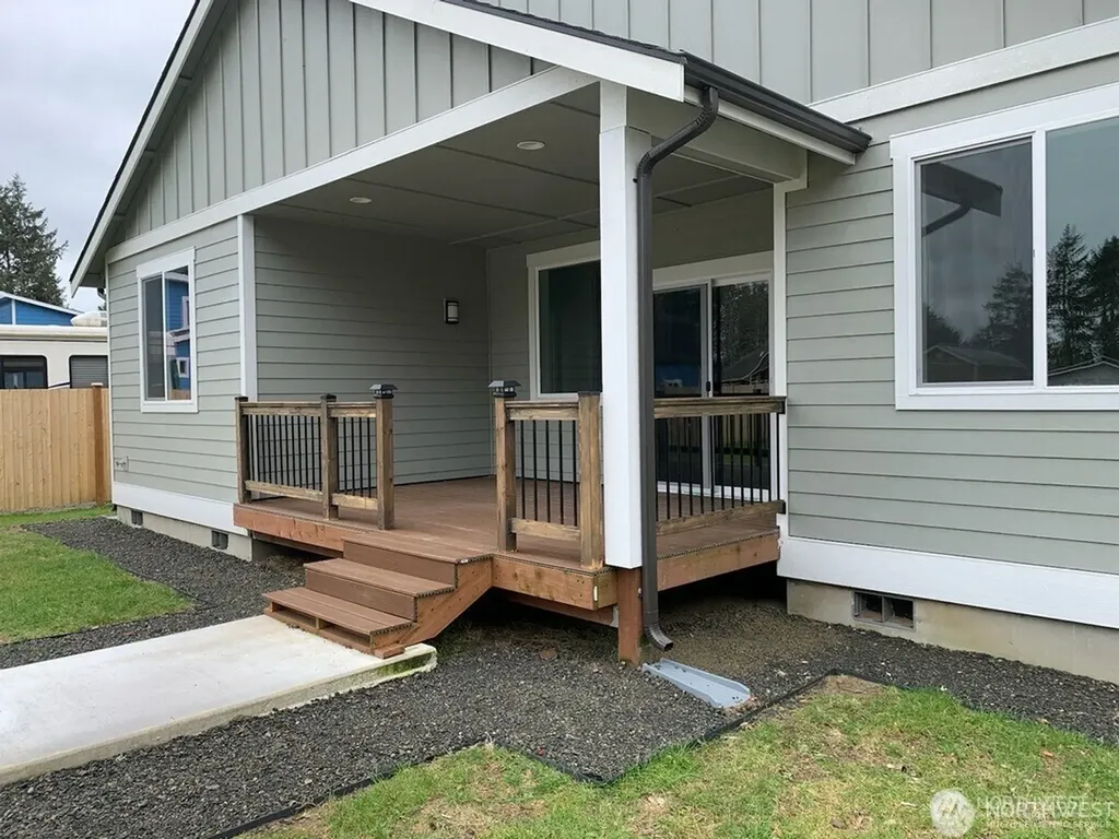 508 Makah Avenue SE Ocean Shores WA 98569