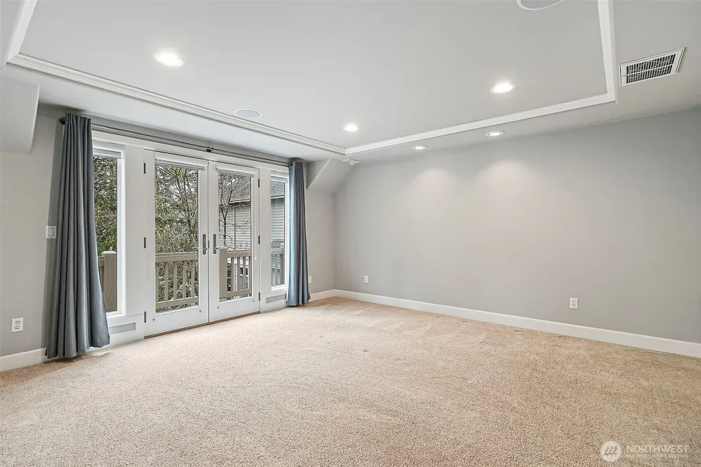 14225 SE 87th Place Newcastle WA 98059