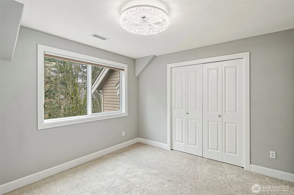 14225 SE 87th Place Newcastle WA 98059