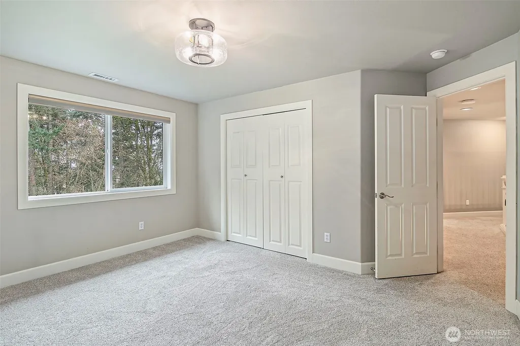 14225 SE 87th Place Newcastle WA 98059