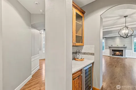 14225 SE 87th Place Newcastle WA 98059