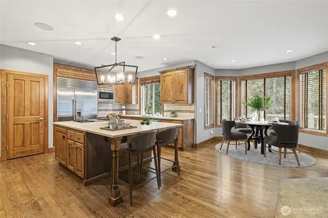 14225 SE 87th Place Newcastle WA 98059