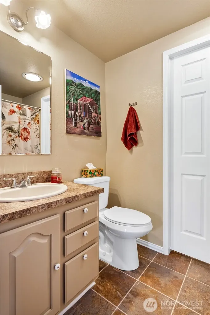 90 SE Crescent Drive Shelton WA 98584