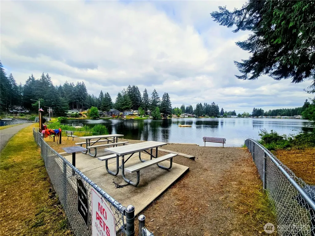 90 SE Crescent Drive Shelton WA 98584