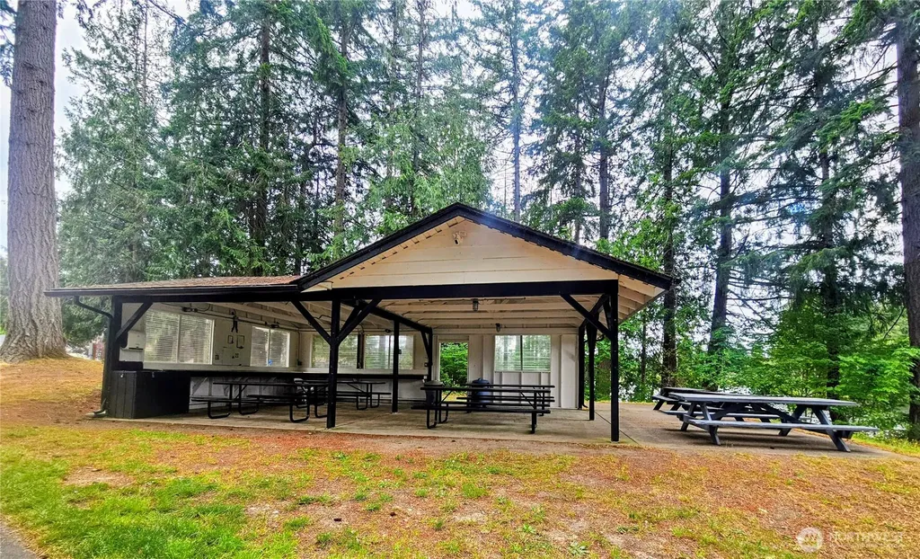 90 SE Crescent Drive Shelton WA 98584