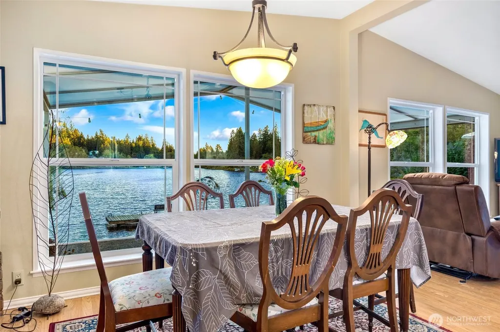 90 SE Crescent Drive Shelton WA 98584