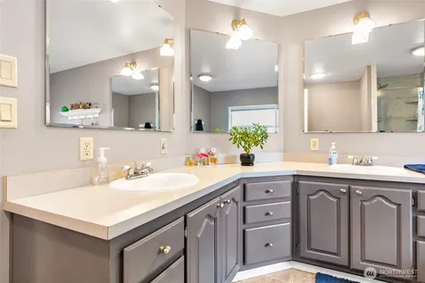 90 SE Crescent Drive Shelton WA 98584