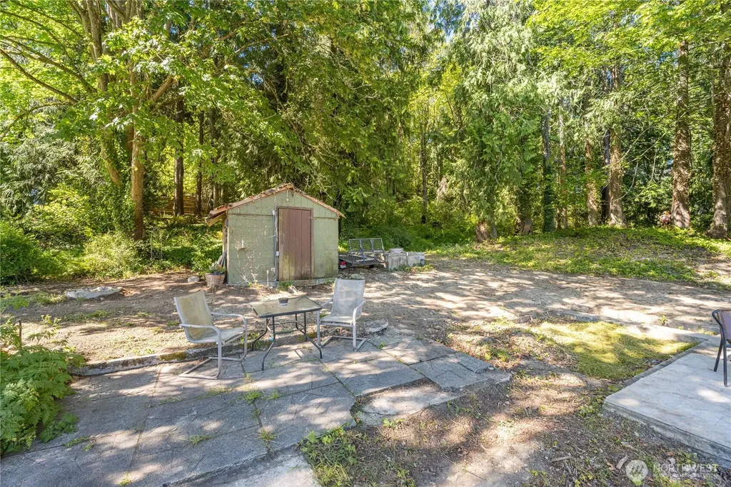 1861 S 3rd Avenue Sequim WA 98382