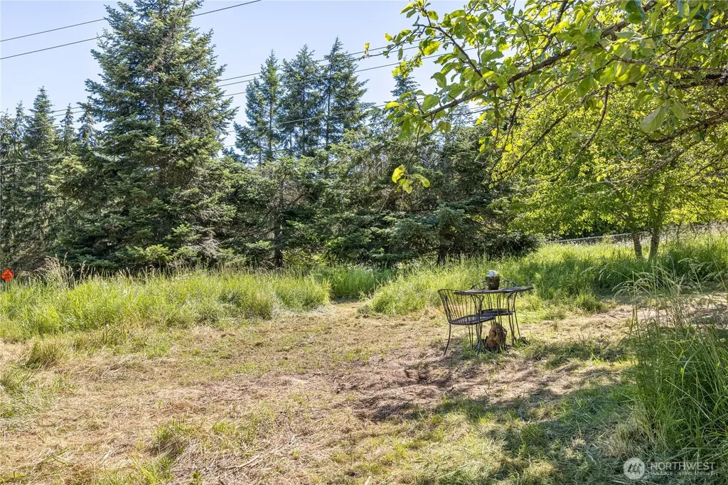 1861 S 3rd Avenue Sequim WA 98382