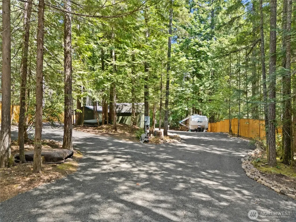 370 N Mount Jupiter Drive Hoodsport WA 98548