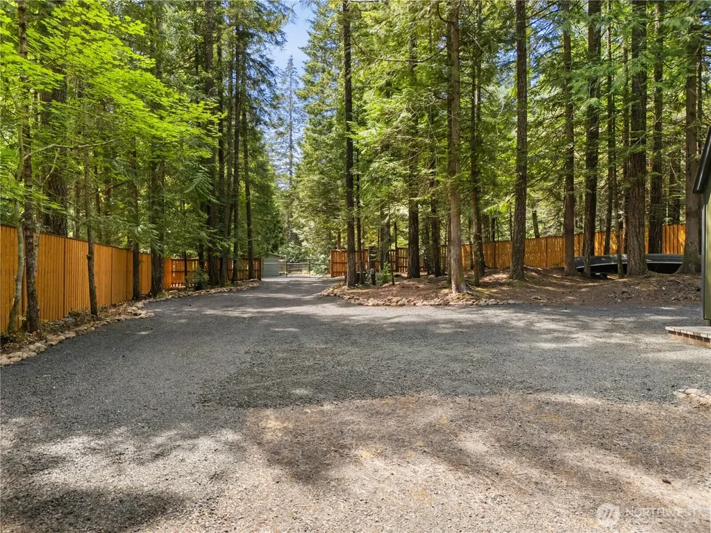 370 N Mount Jupiter Drive Hoodsport WA 98548