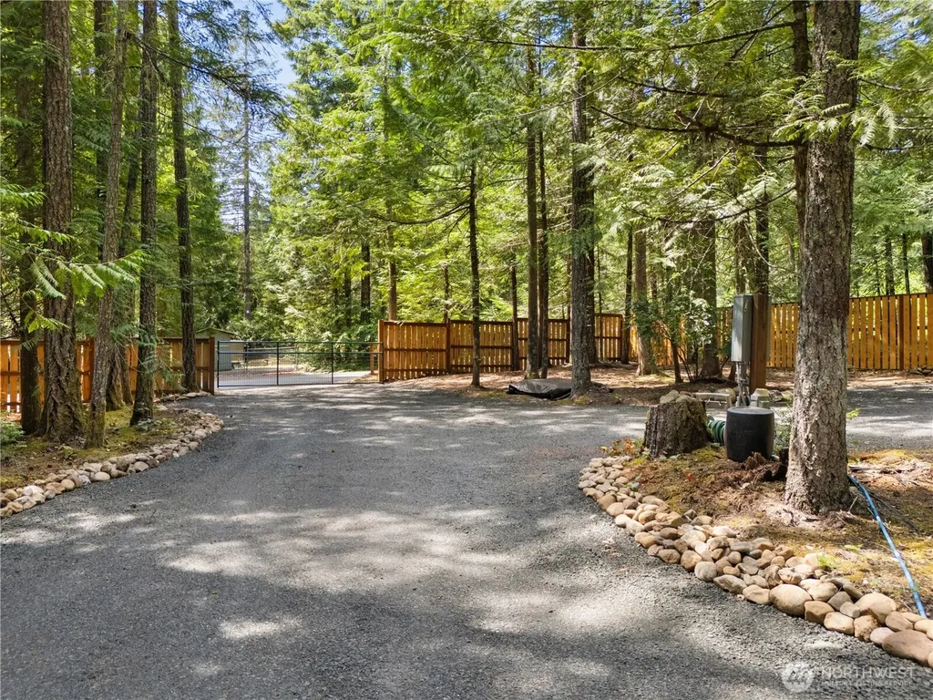 370 N Mount Jupiter Drive Hoodsport WA 98548