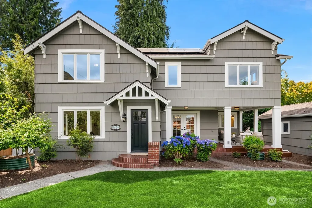 3435 Walnut Avenue SW Seattle WA 98116