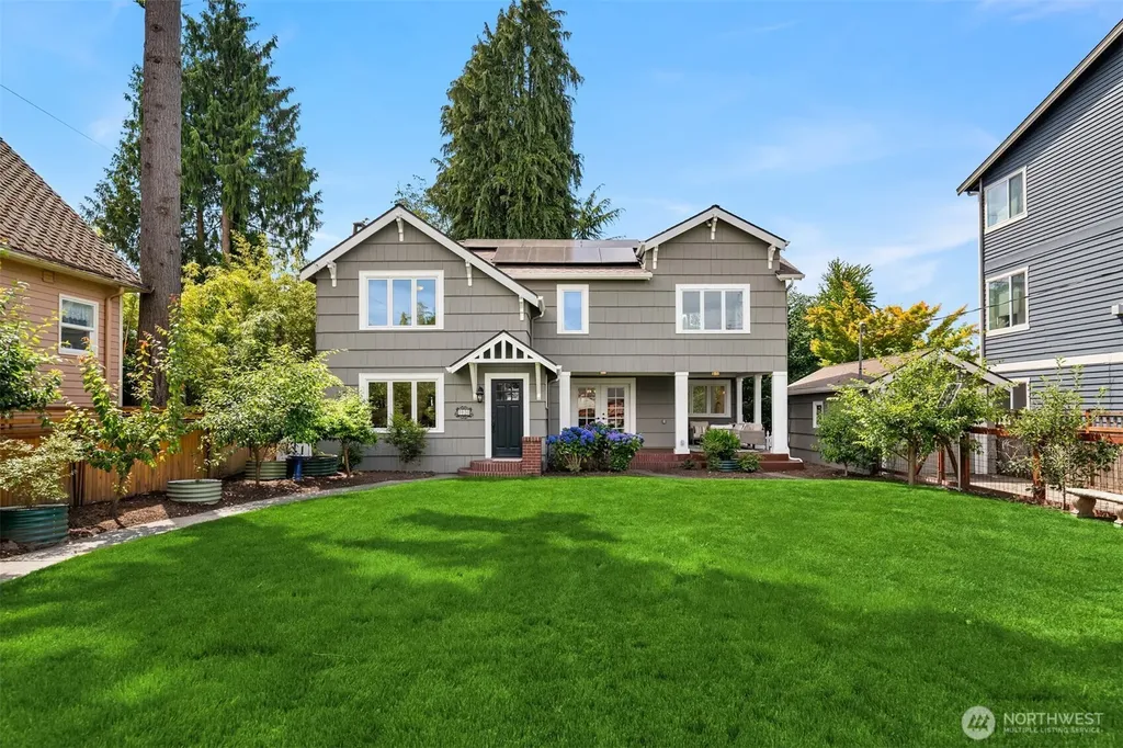 3435 Walnut Avenue SW Seattle WA 98116