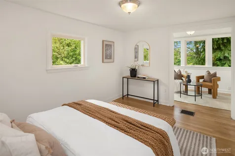 3435 Walnut Avenue SW Seattle WA 98116